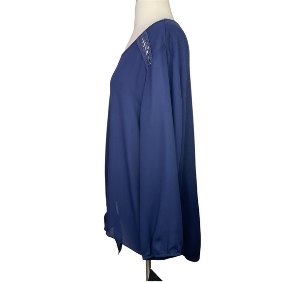 Stitch Fix l Fortune + Ivy Navy Crochet Detail Mixed Material Top, XXL - Picture 9 of 11